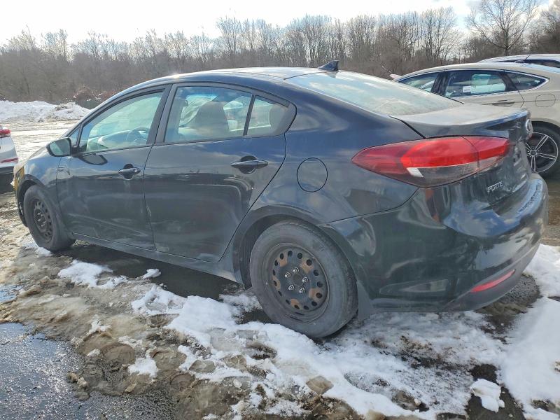 Фото 2 - KIA FORTE