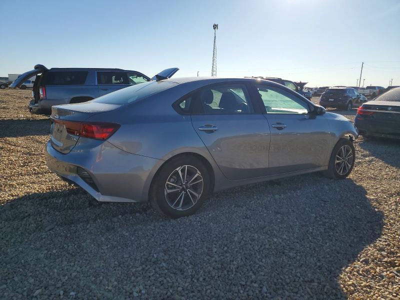 Фото 3 - KIA FORTE