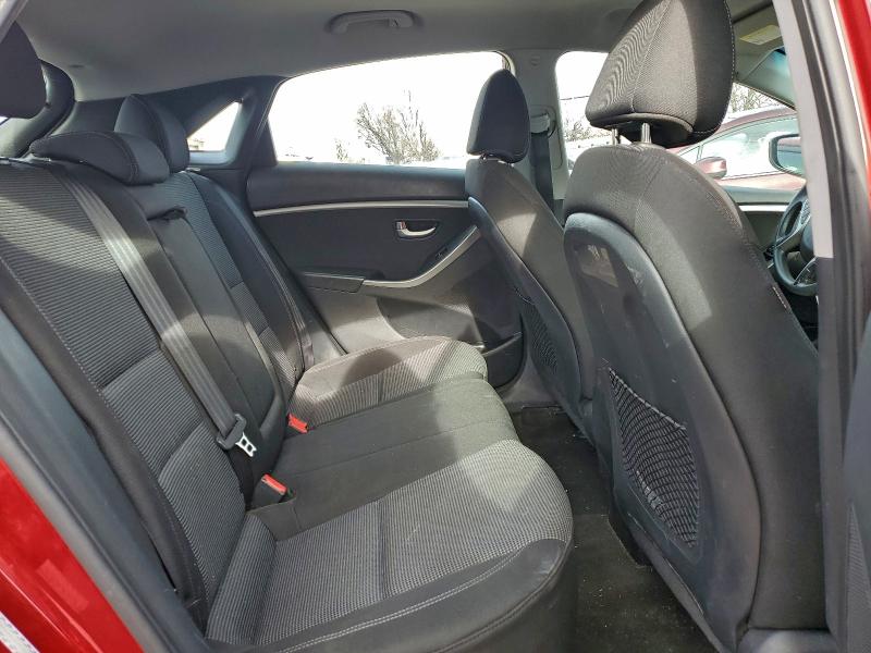 Фото 10 - HYUNDAI ELANTRA