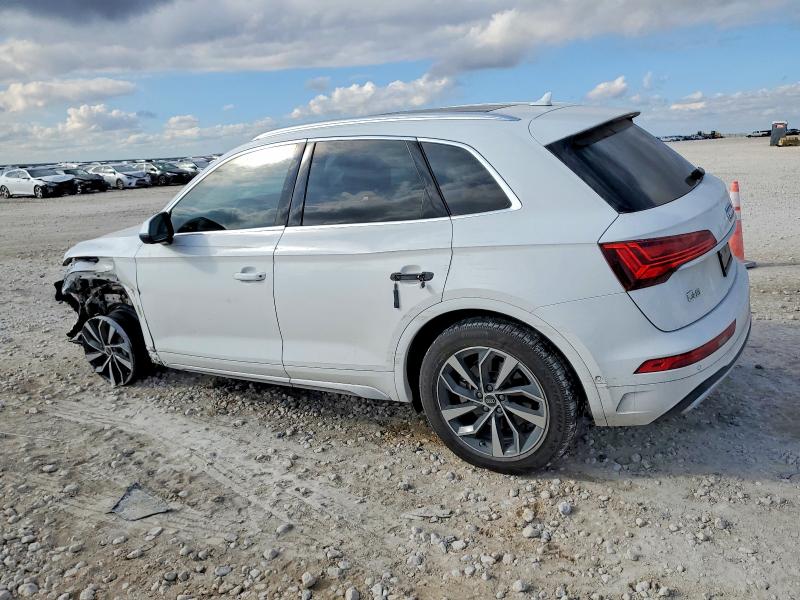 Фото 2 - AUDI Q5