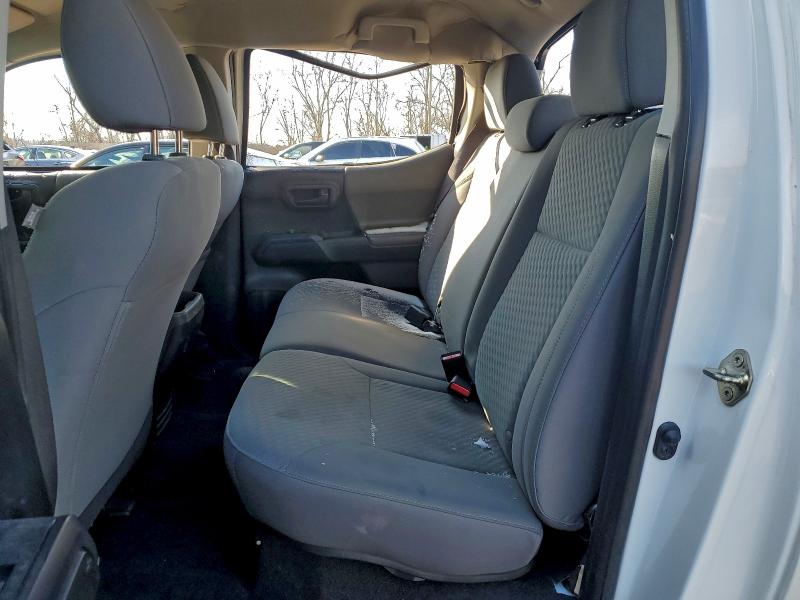 Фото 10 - TOYOTA TACOMA