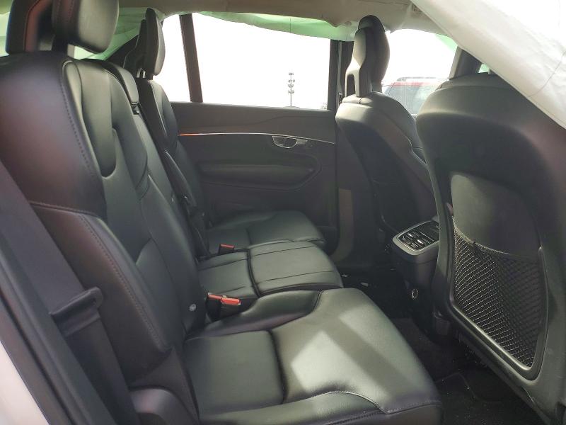 Фото 11 - VOLVO XC90