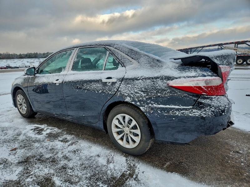 Фото 2 - TOYOTA CAMRY