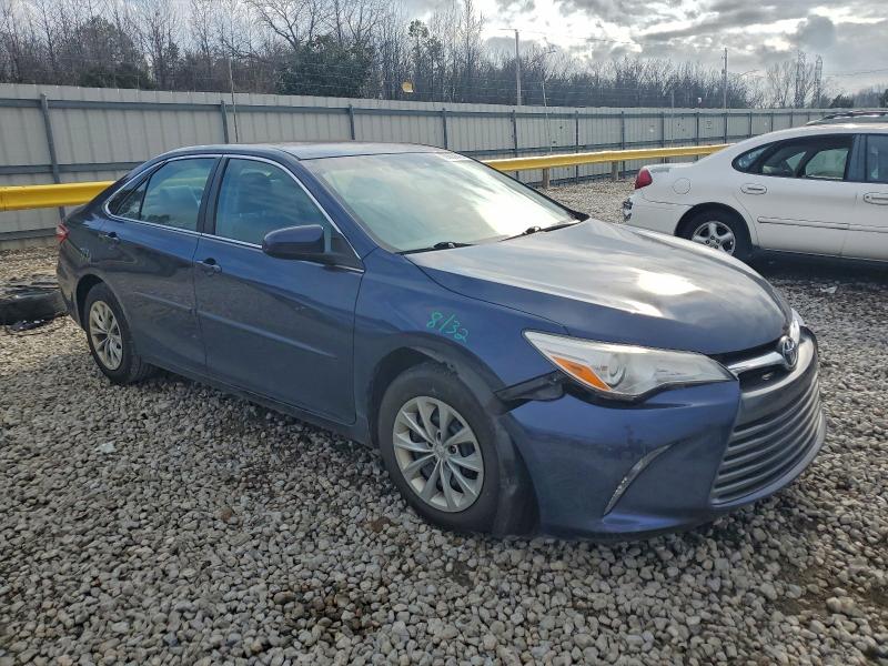 Фото 4 - TOYOTA CAMRY