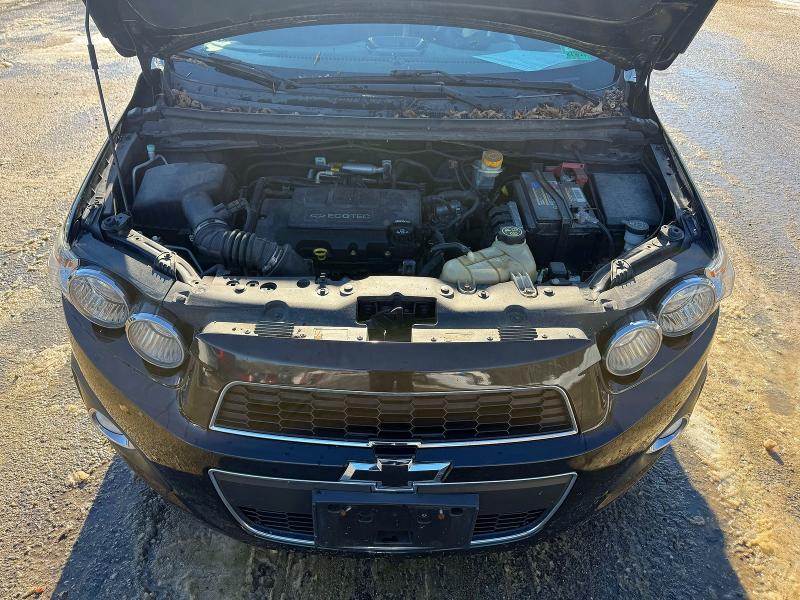 Фото 10 - CHEVROLET SONIC