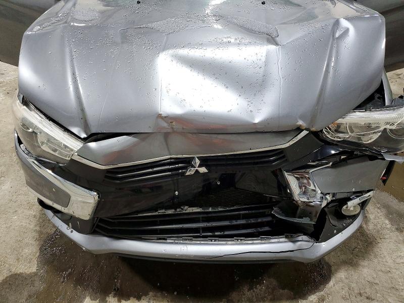 Фото 12 - MITSUBISHI OUTLANDER