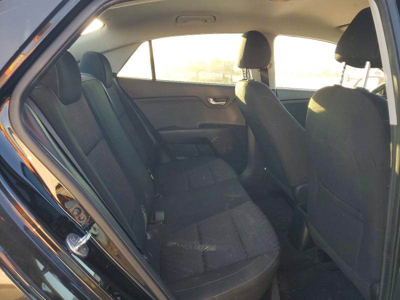 Фото 10 - KIA RIO