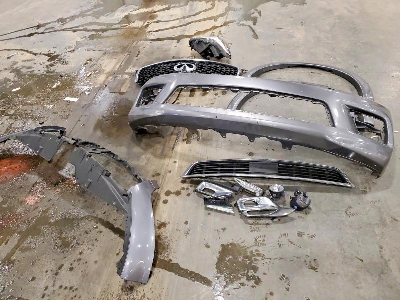 Фото 13 - INFINITI QX80