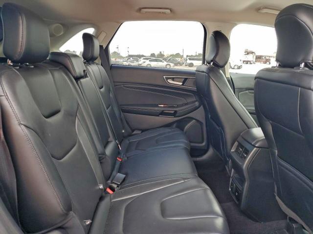 Фото 11 - FORD EDGE