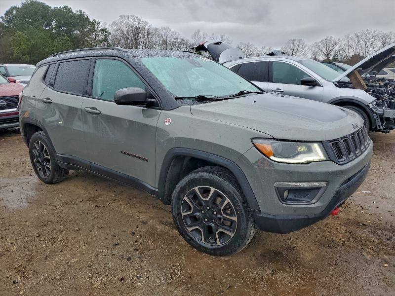 Фото 4 - JEEP COMPASS