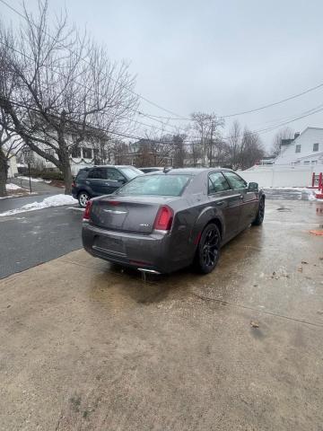 Фото 4 - CHRYSLER 300