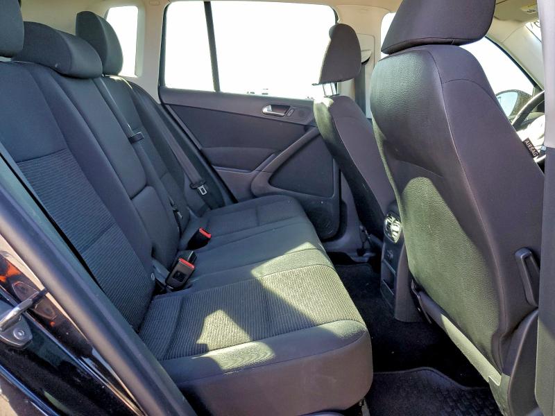 VOLKSWAGEN TIGUAN LIM 2018 VIN WVGBV7AX8JK004281