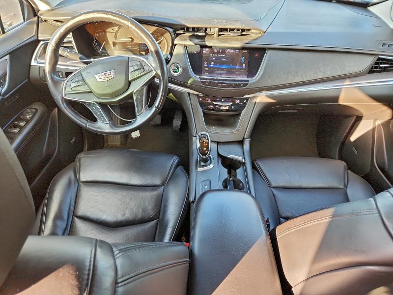 Фото 8 - CADILLAC XT5