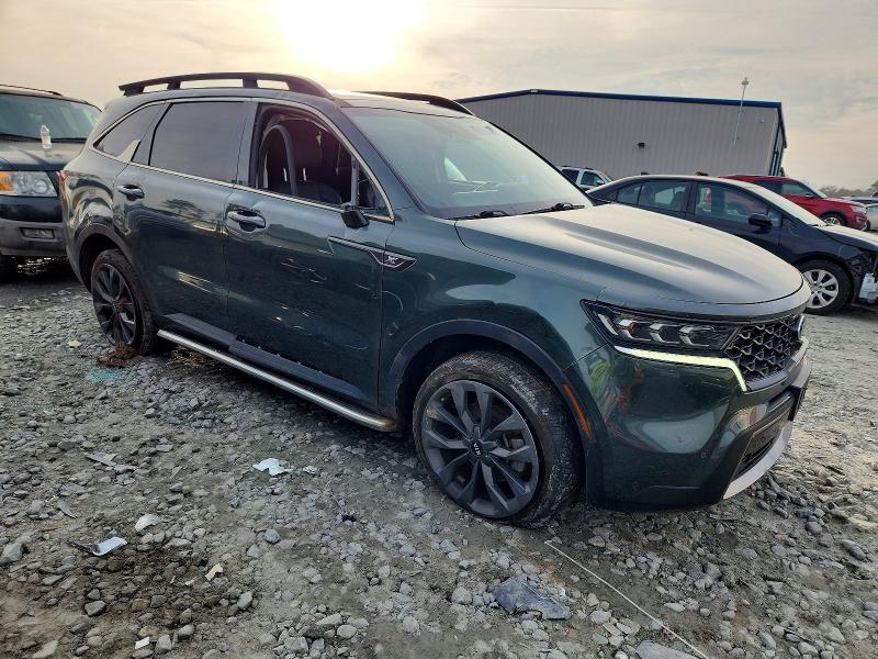 Фото 4 - KIA SORENTO