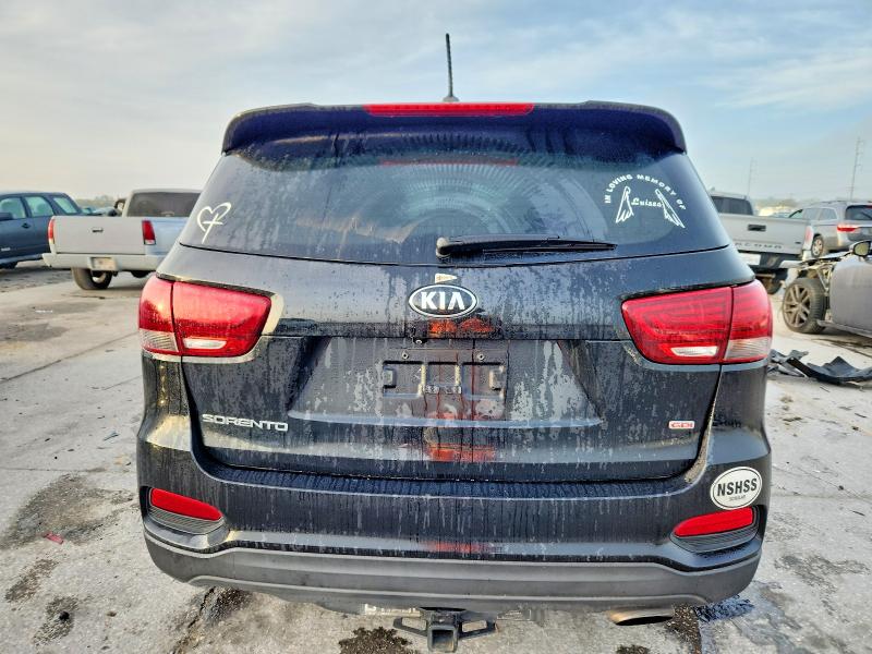 Фото 6 - KIA SORENTO