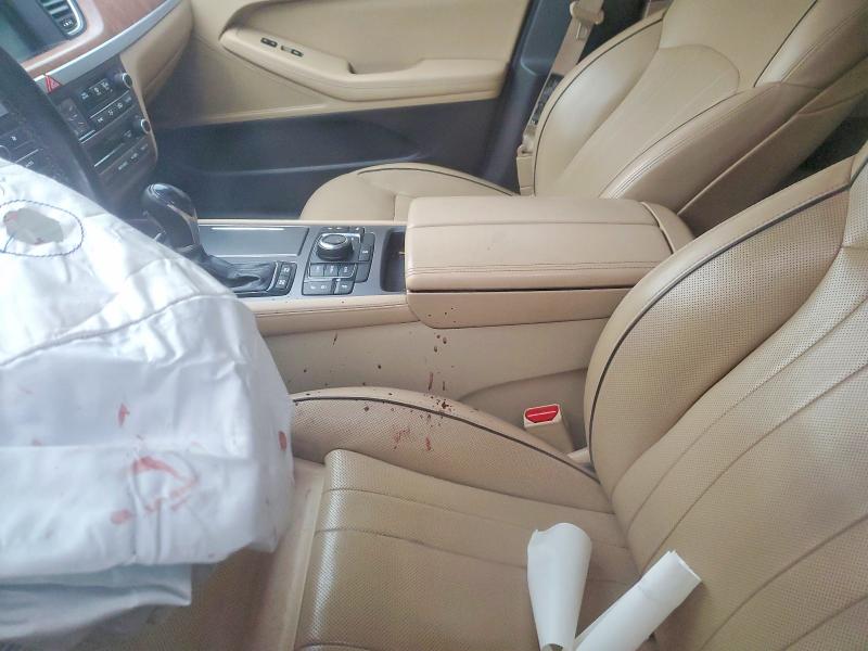 Фото 7 - HYUNDAI GENESIS