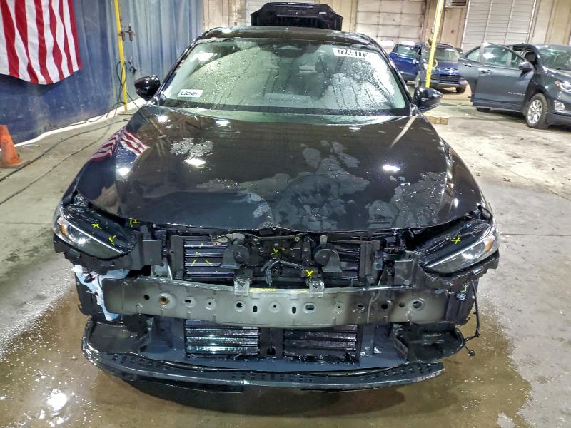 Фото 5 - MAZDA 3