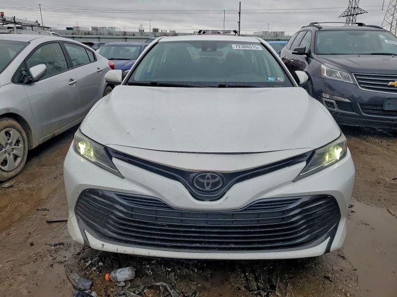 Фото 5 - TOYOTA CAMRY