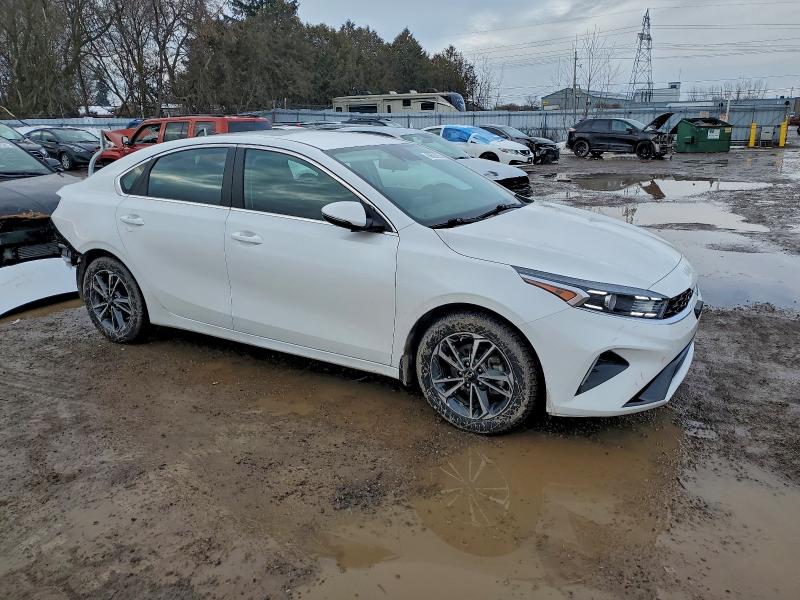 Фото 4 - KIA FORTE