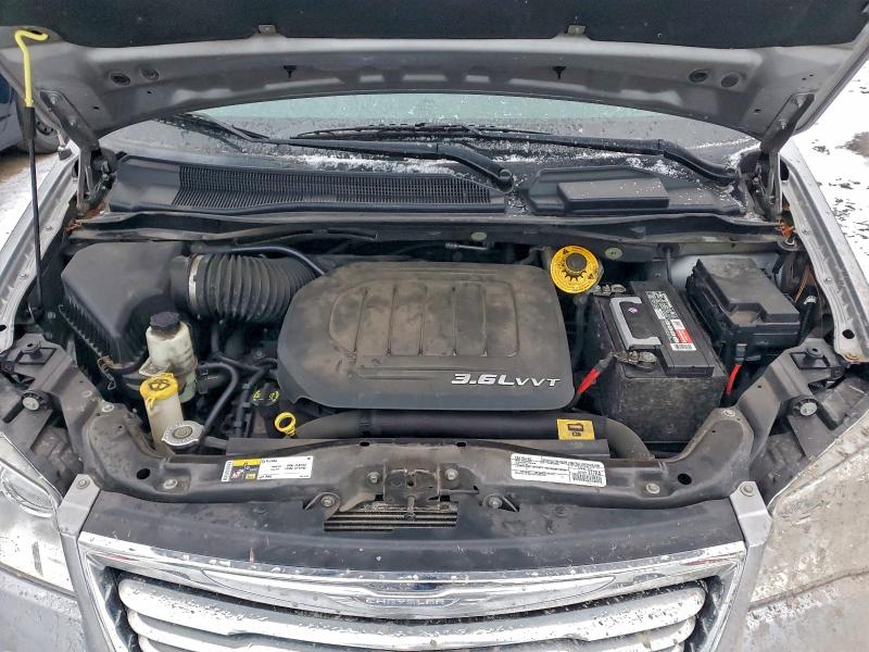 Фото 12 - CHRYSLER MINIVAN