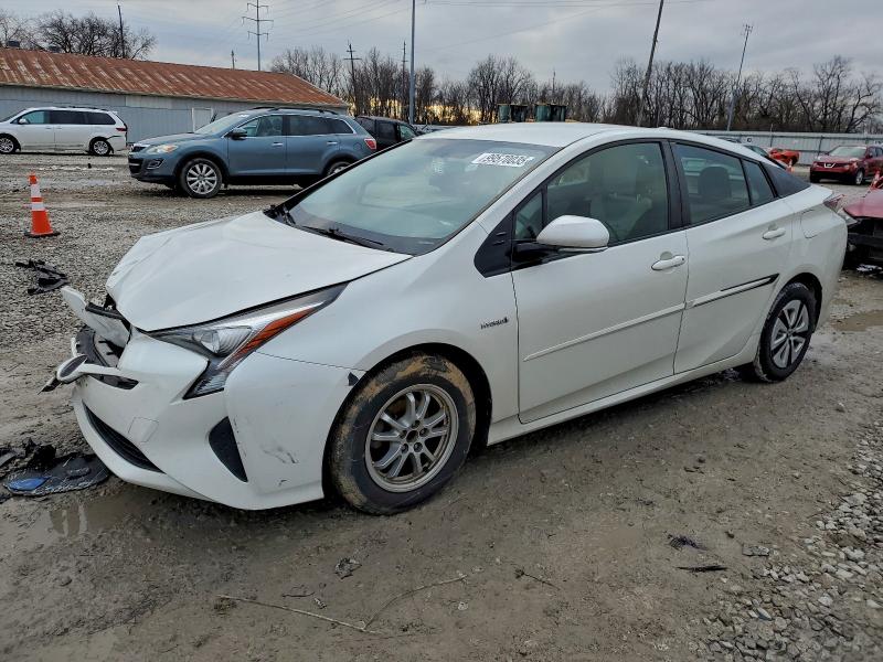 Фото 1 - TOYOTA PRIUS