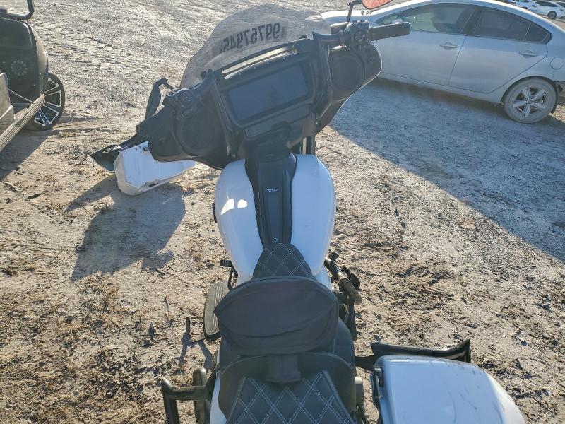 HARLEY-DAVIDSON FL 2024