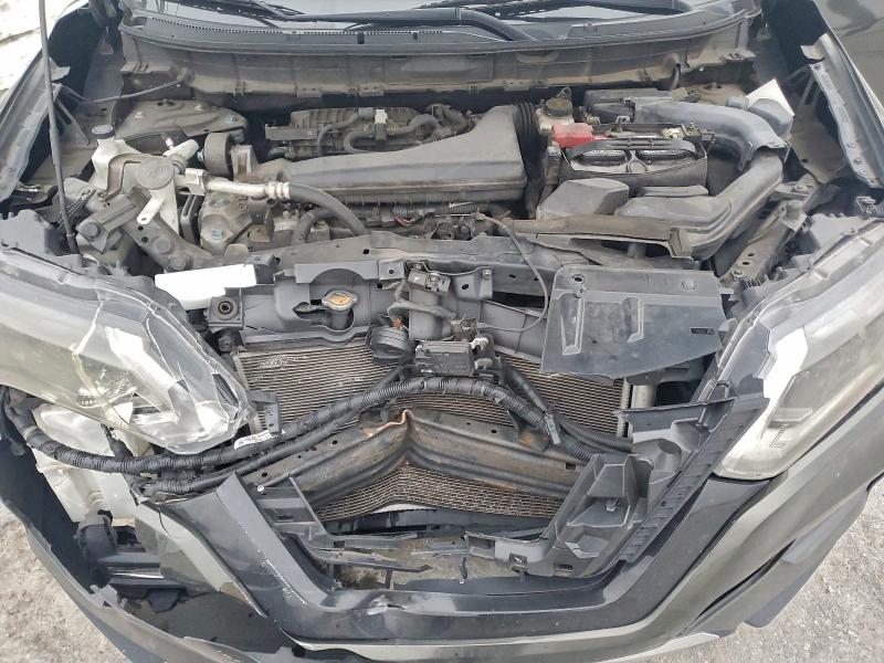 Фото 11 - NISSAN ROGUE