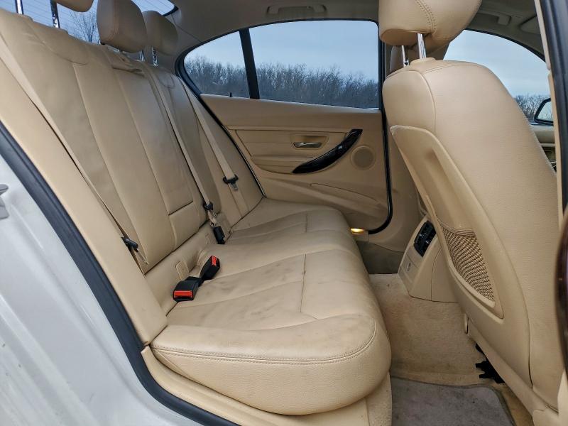 Фото 10 - BMW 3 SERIES