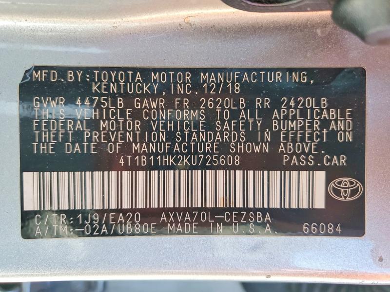 Фото 12 - TOYOTA CAMRY