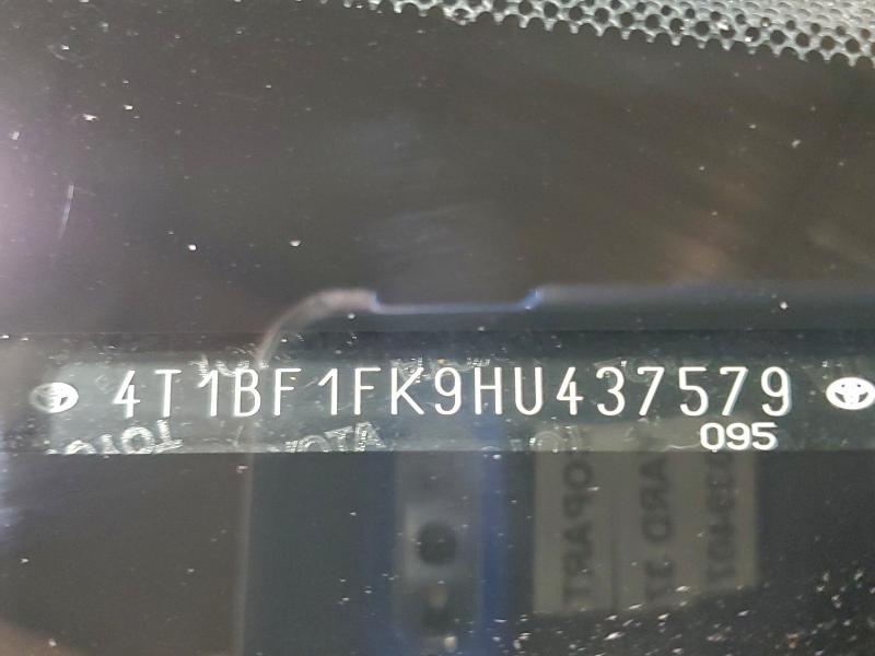 Фото 13 - TOYOTA CAMRY