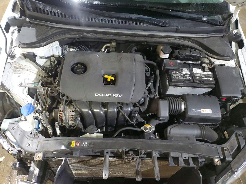 Фото 11 - HYUNDAI ELANTRA