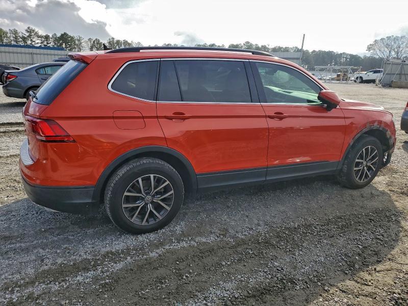VOLKSWAGEN TIGUAN 2019 VIN 3VV3B7AX1KM094225
