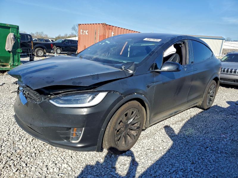 Фото 1 - TESLA MODEL X
