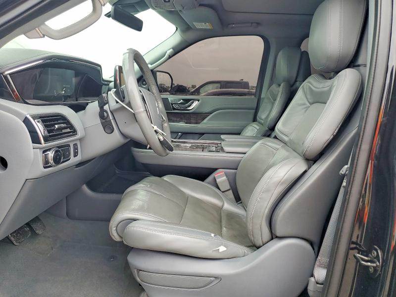 Фото 7 - LINCOLN NAVIGATOR