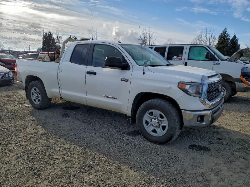 Фото 4 - TOYOTA TUNDRA