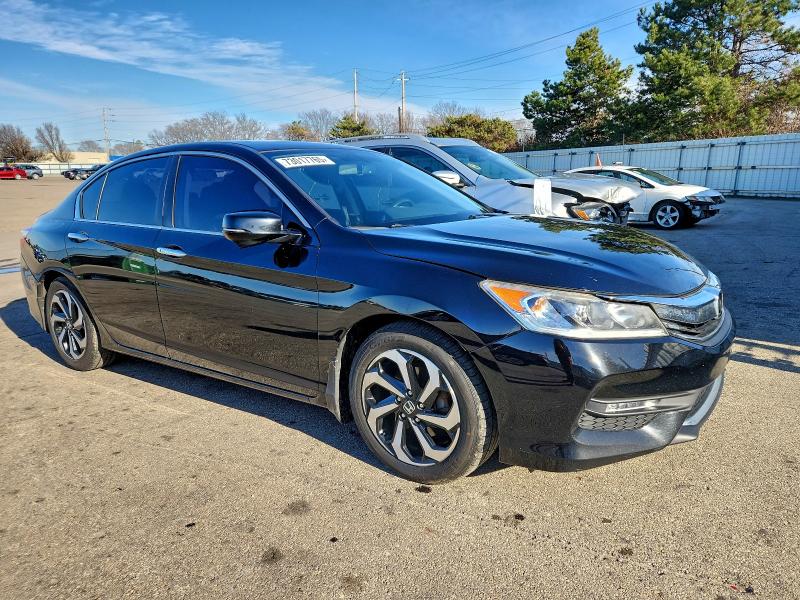 Фото 4 - HONDA ACCORD