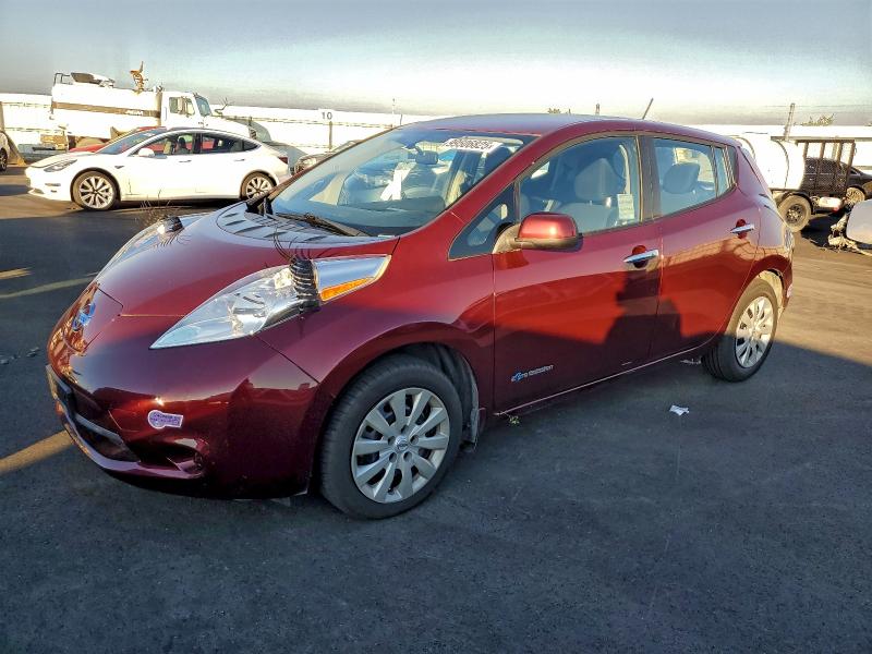 Фото 1 - NISSAN LEAF