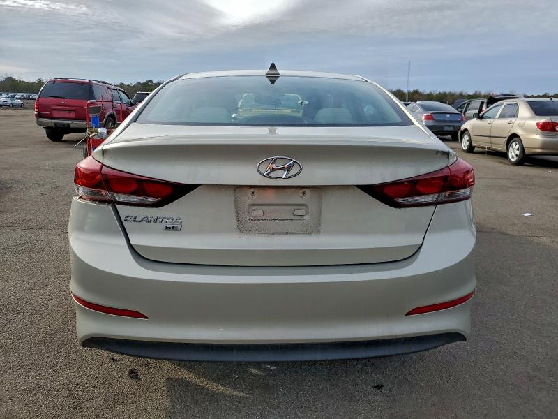 Фото 6 - HYUNDAI ELANTRA