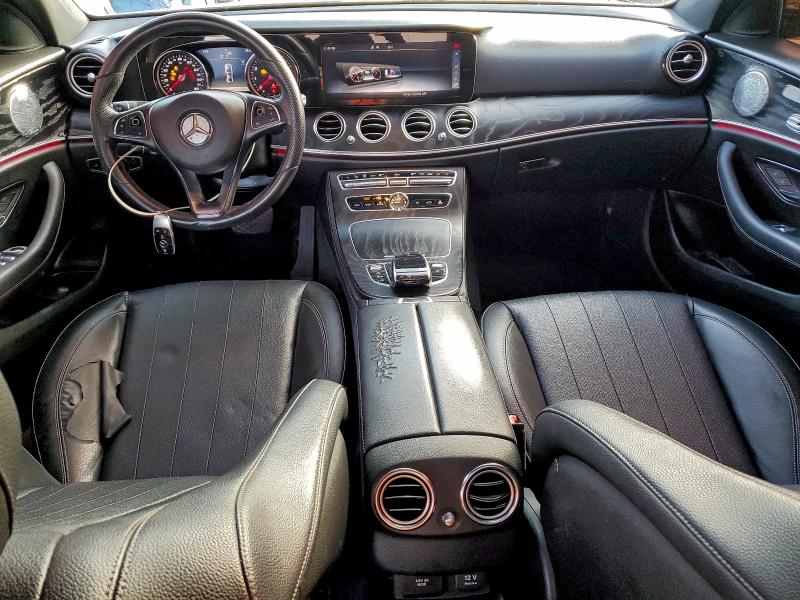 Фото 8 - MERCEDES-BENZ E-CLASS