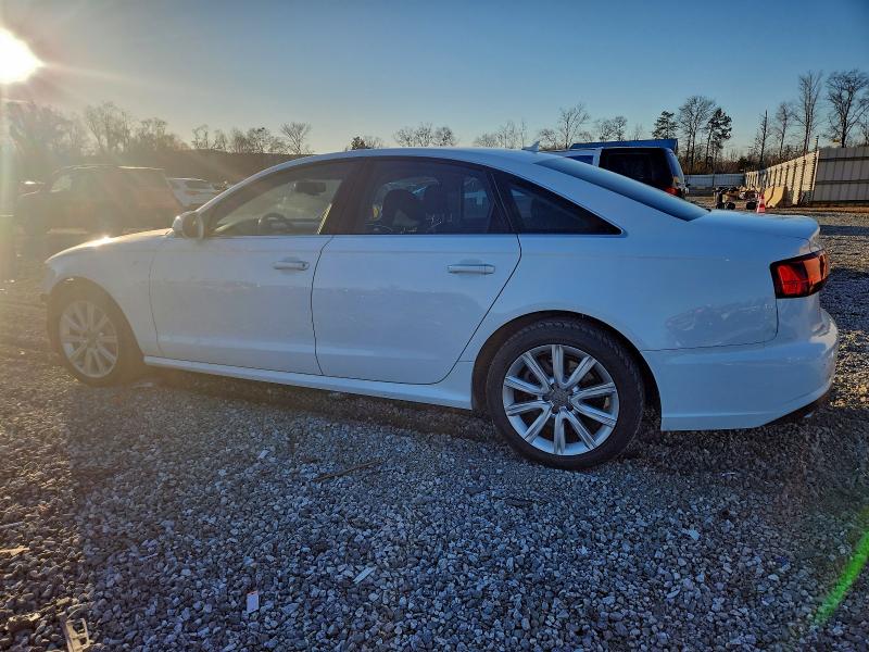 Фото 2 - AUDI A6