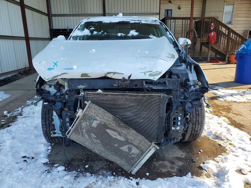 Фото 5 - KIA SORENTO