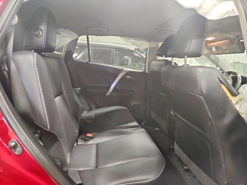 Фото 11 - TOYOTA RAV4