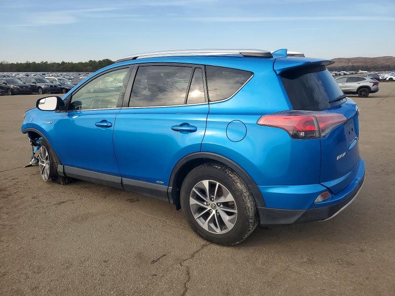 Фото 2 - TOYOTA RAV4