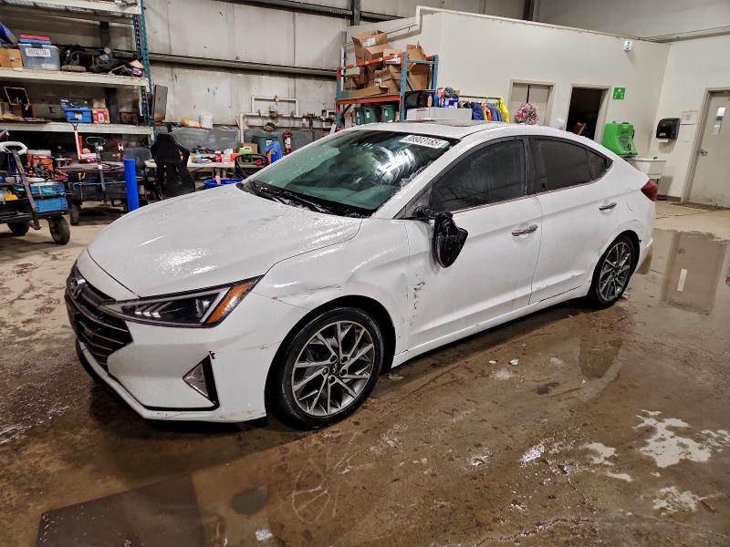 Фото 1 - HYUNDAI ELANTRA