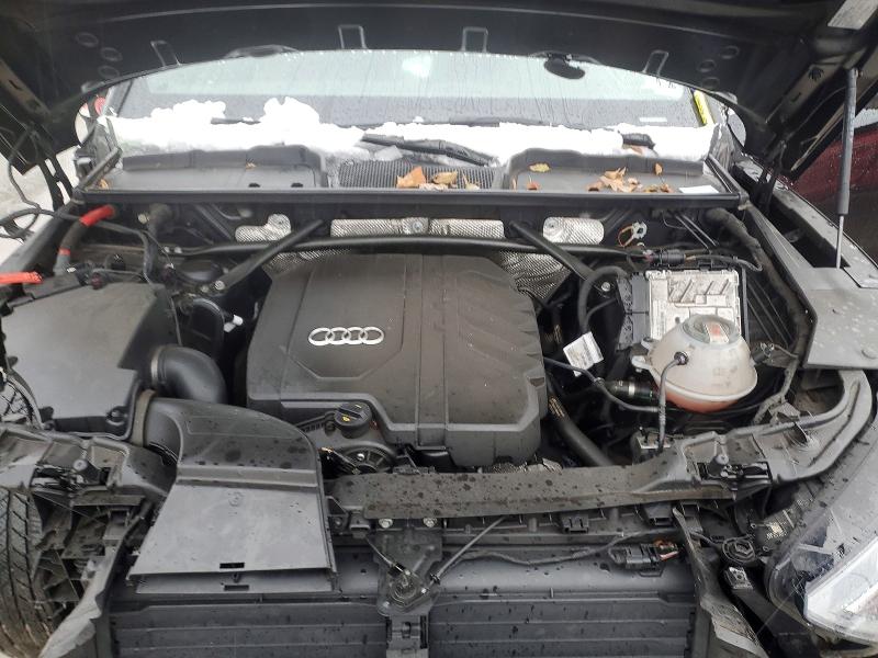 Фото 12 - AUDI Q5