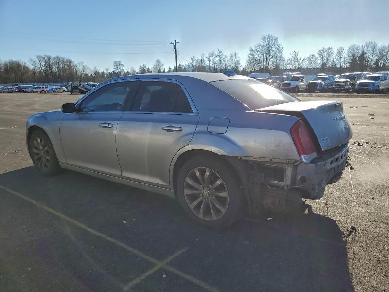 Фото 2 - CHRYSLER 300