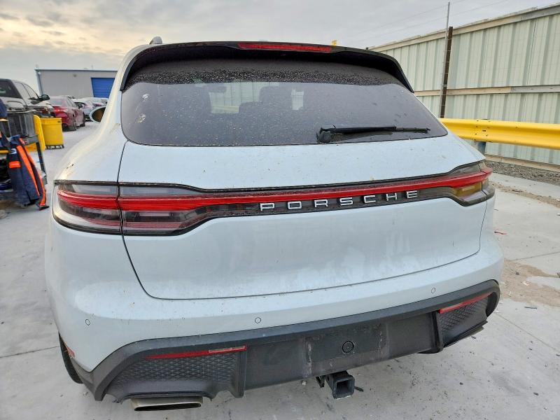 Фото 6 - PORSCHE MACAN