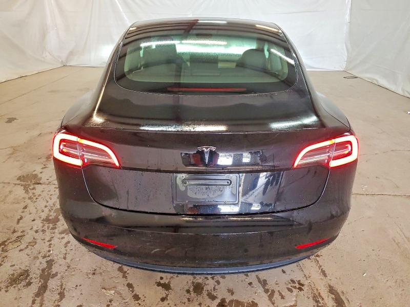 Фото 6 - TESLA MODEL 3