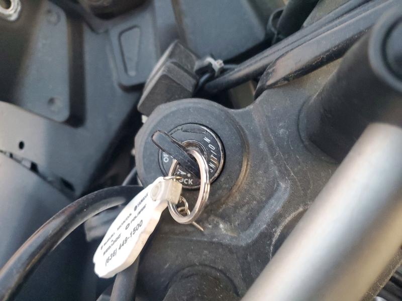 YAMAHA FZ600-800 2012