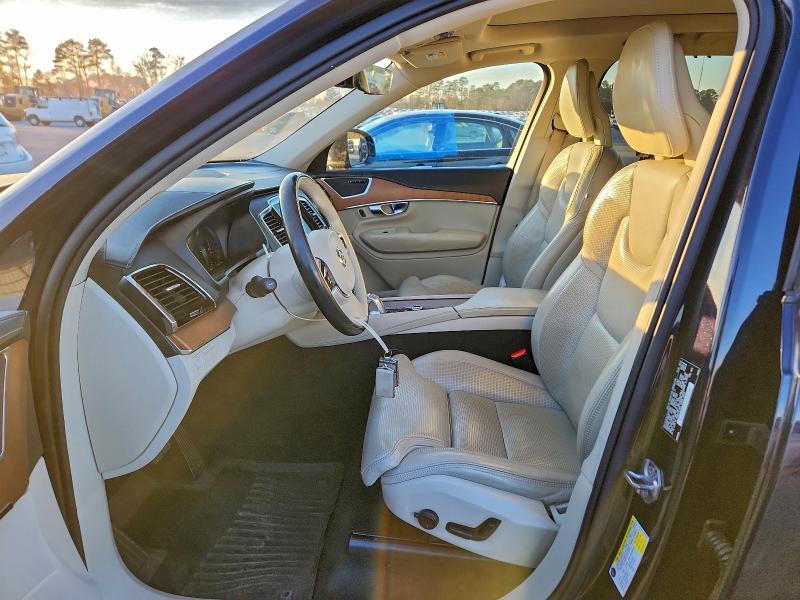 Фото 7 - VOLVO XC90